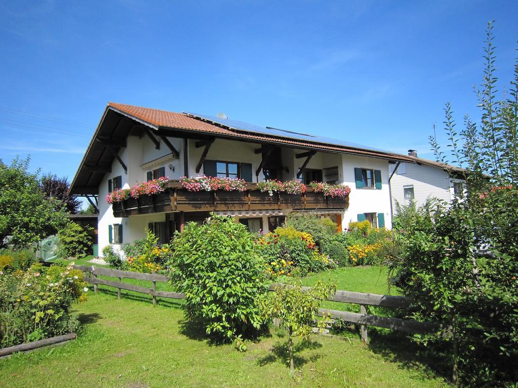 Gaestehaus Boeck In Rosshaupten Room photo