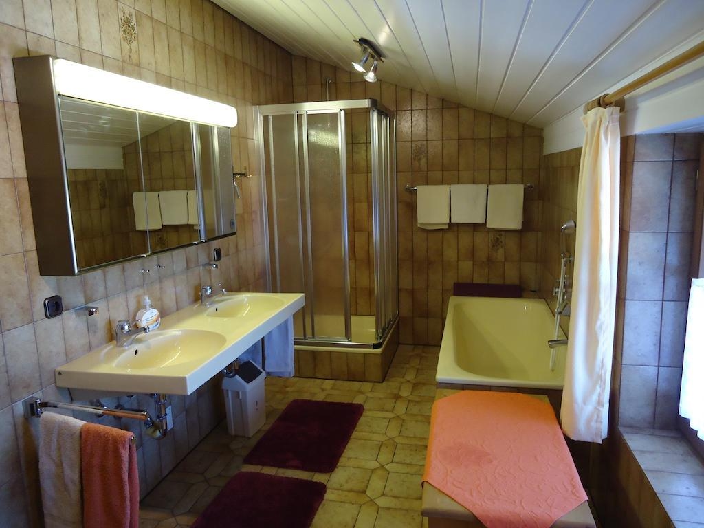 Gaestehaus Boeck In Rosshaupten Room photo