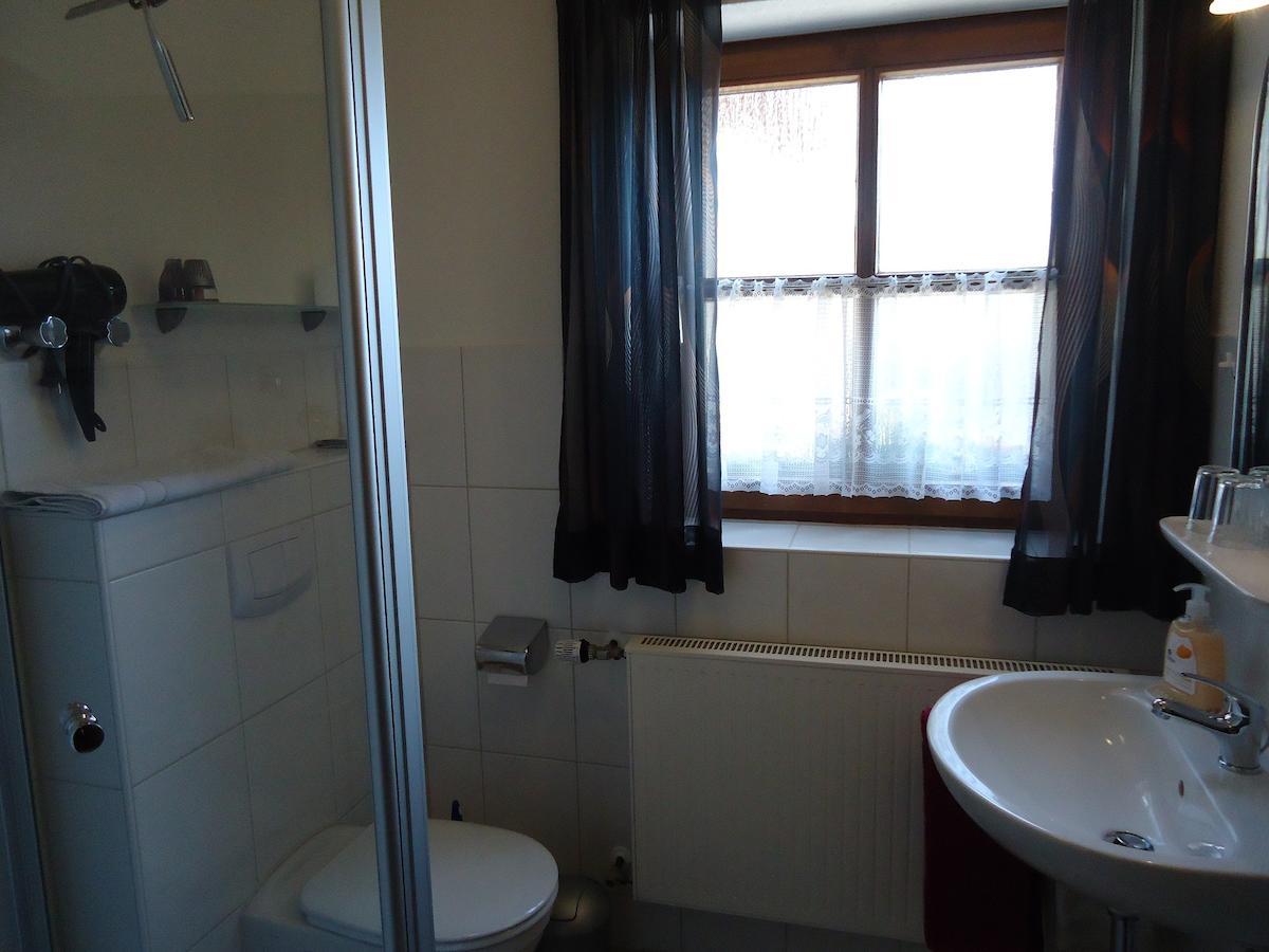 Gaestehaus Boeck In Rosshaupten Room photo